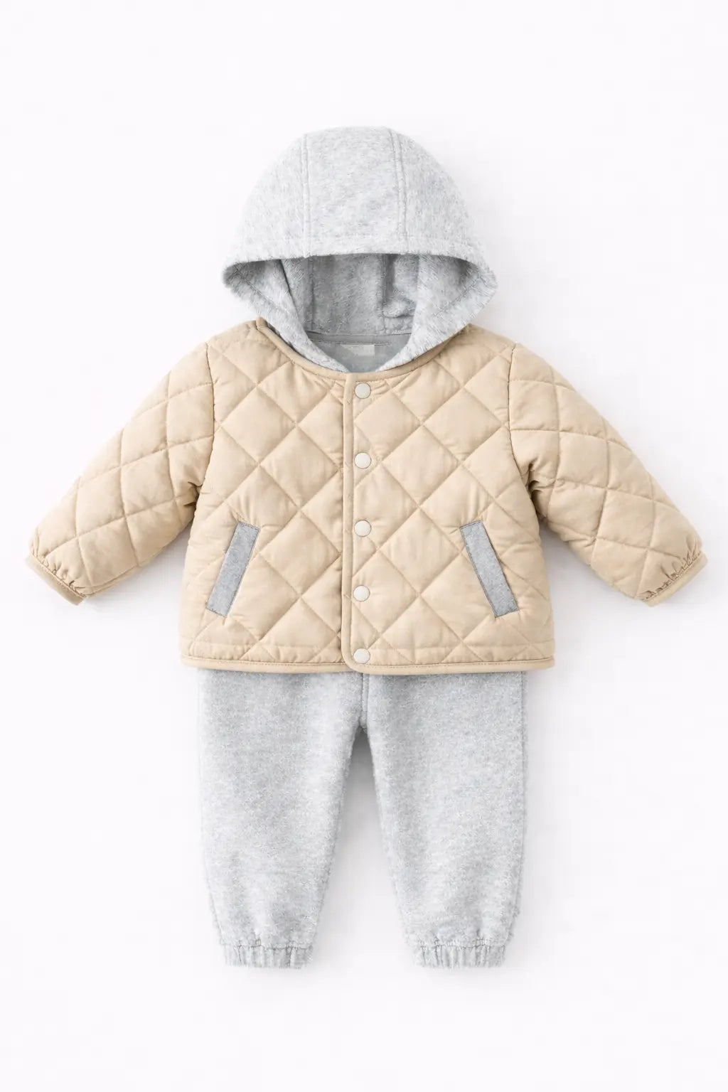 Ensemble Bébé Matelassé à Capuche – Veste & Pantalon Doublés