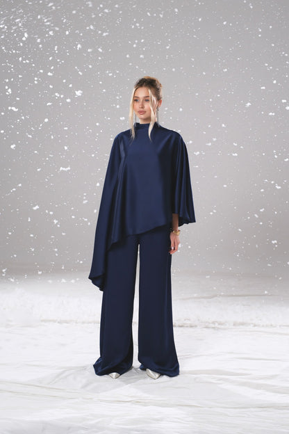 Enssemble Cape Asymétrique et Pantalon en Soie